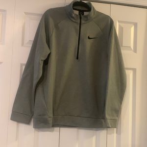 Nike Mens Dri-fit pullover in Large .
